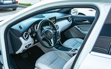 Mercedes-Benz A-Класс, 2015 год, 1 455 000 рублей, 13 фотография