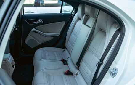 Mercedes-Benz A-Класс, 2015 год, 1 455 000 рублей, 17 фотография