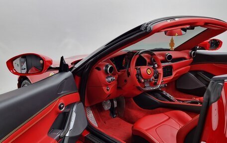 Ferrari Portofino, 2021 год, 21 000 000 рублей, 5 фотография