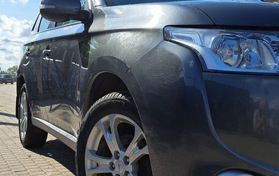Mitsubishi Outlander III рестайлинг 3, 2013 год, 1 370 000 рублей, 1 фотография