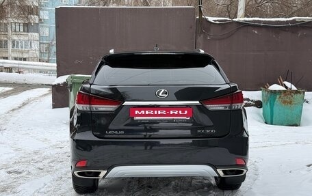 Lexus RX IV рестайлинг, 2020 год, 3 650 000 рублей, 8 фотография