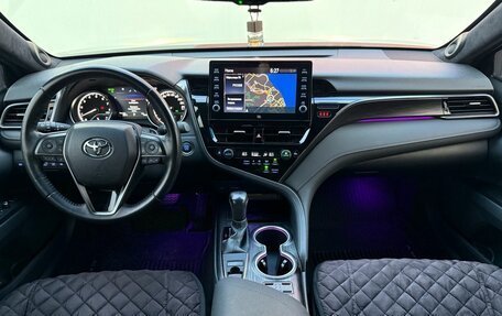 Toyota Camry, 2021 год, 3 300 000 рублей, 8 фотография