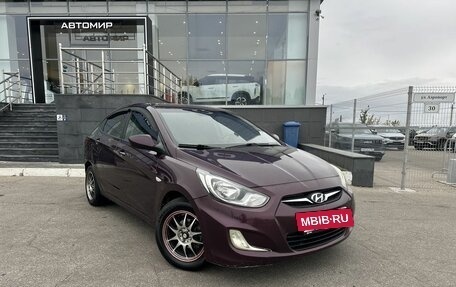 Hyundai Solaris II рестайлинг, 2011 год, 720 000 рублей, 3 фотография