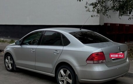 Volkswagen Polo VI (EU Market), 2011 год, 750 000 рублей, 3 фотография