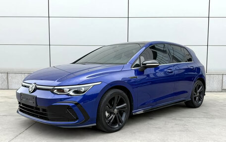 Volkswagen Golf VIII, 2021 год, 1 900 000 рублей, 1 фотография