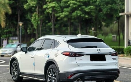 Mazda CX-4, 2021 год, 2 340 000 рублей, 4 фотография