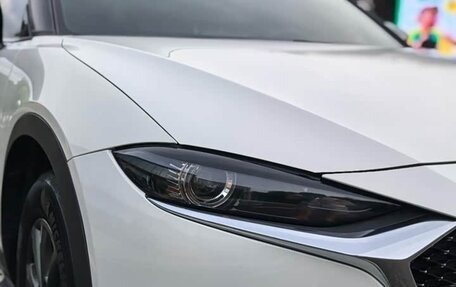 Mazda CX-4, 2021 год, 2 340 000 рублей, 8 фотография