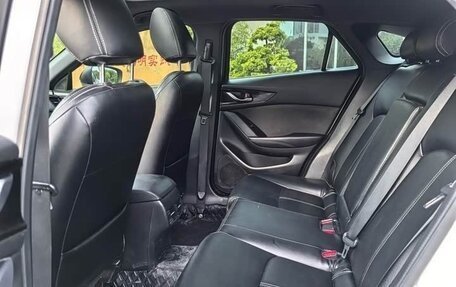 Mazda CX-4, 2021 год, 2 340 000 рублей, 13 фотография