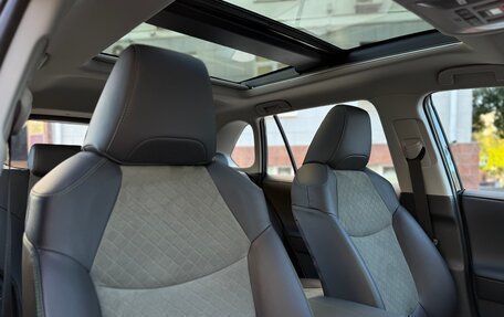 Toyota RAV4, 2025 год, 3 950 000 рублей, 8 фотография