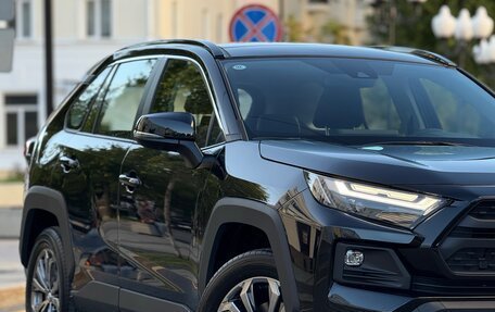 Toyota RAV4, 2025 год, 3 950 000 рублей, 15 фотография