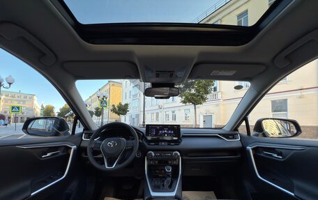 Toyota RAV4, 2025 год, 3 950 000 рублей, 40 фотография