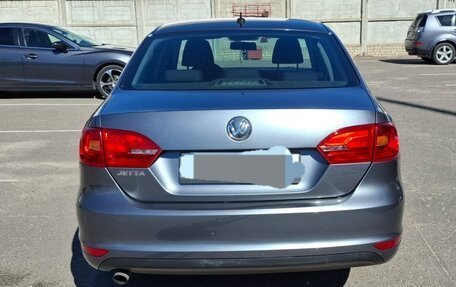 Volkswagen Jetta VI, 2014 год, 900 000 рублей, 2 фотография
