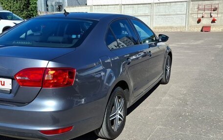 Volkswagen Jetta VI, 2014 год, 900 000 рублей, 8 фотография