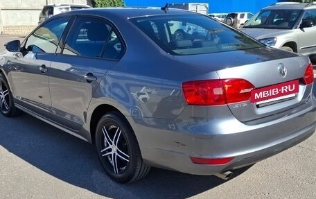 Volkswagen Jetta VI, 2014 год, 900 000 рублей, 7 фотография