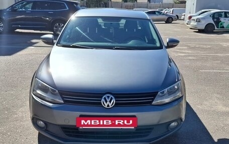 Volkswagen Jetta VI, 2014 год, 900 000 рублей, 6 фотография