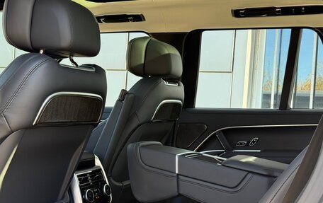 Land Rover Range Rover IV рестайлинг, 2025 год, 26 490 000 рублей, 9 фотография