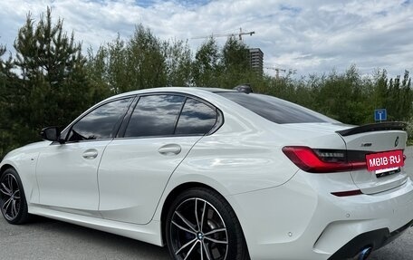 BMW 3 серия, 2019 год, 4 500 000 рублей, 17 фотография
