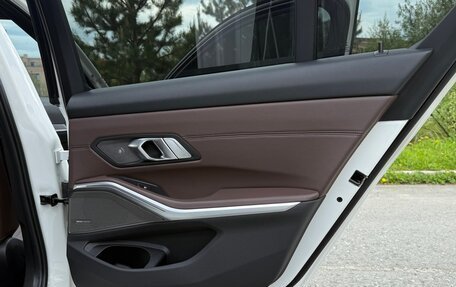 BMW 3 серия, 2019 год, 4 500 000 рублей, 39 фотография