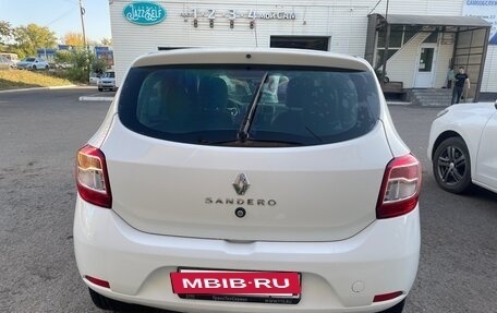 Renault Sandero II рестайлинг, 2018 год, 900 000 рублей, 3 фотография