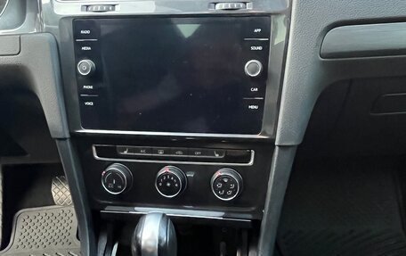 Volkswagen Golf VII, 2017 год, 1 800 000 рублей, 17 фотография