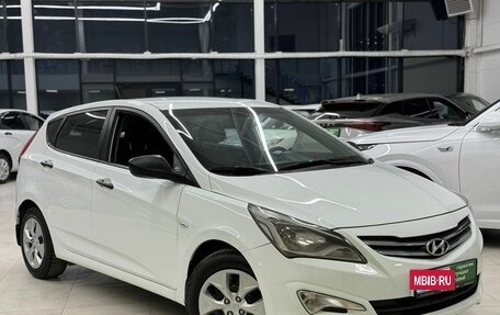 Hyundai Solaris II рестайлинг, 2015 год, 879 000 рублей, 2 фотография