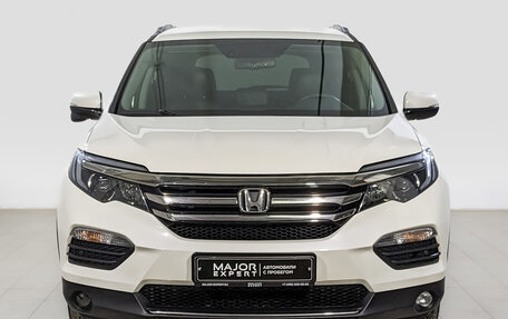 Honda Pilot III рестайлинг, 2018 год, 3 715 000 рублей, 2 фотография