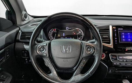 Honda Pilot III рестайлинг, 2018 год, 3 715 000 рублей, 21 фотография