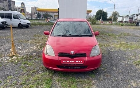Toyota Vitz, 2001 год, 380 000 рублей, 1 фотография