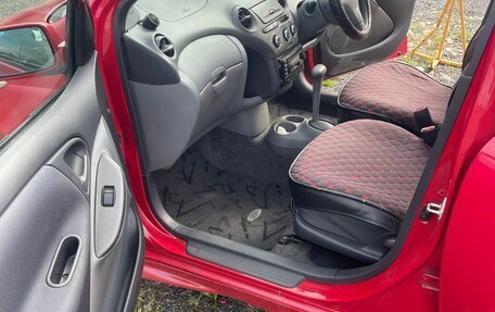 Toyota Vitz, 2001 год, 380 000 рублей, 6 фотография