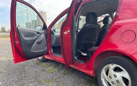 Toyota Vitz, 2001 год, 380 000 рублей, 7 фотография