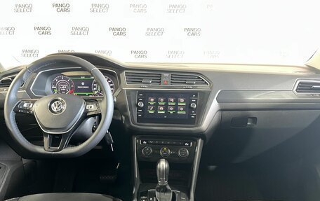 Volkswagen Tiguan II, 2017 год, 2 100 000 рублей, 12 фотография