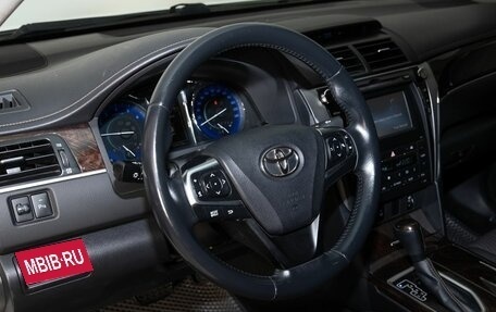 Toyota Camry, 2016 год, 2 138 000 рублей, 5 фотография