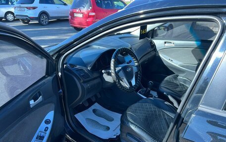 Hyundai Solaris II рестайлинг, 2011 год, 859 000 рублей, 10 фотография