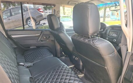 Mitsubishi Pajero IV, 2006 год, 755 000 рублей, 8 фотография