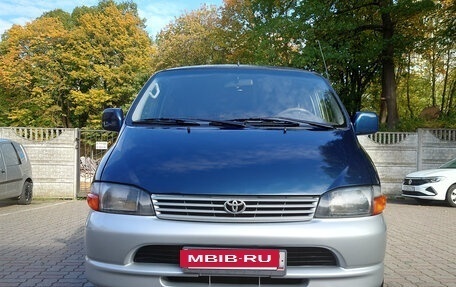Toyota HiAce, 2001 год, 635 000 рублей, 7 фотография