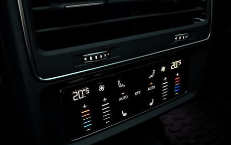 Audi Q7, 2024 год, 13 000 000 рублей, 27 фотография