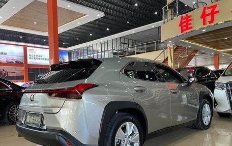 Lexus UX I, 2021 год, 2 550 007 рублей, 4 фотография