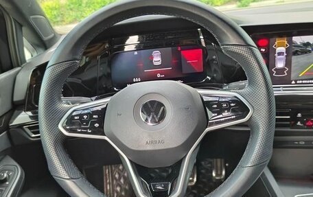 Volkswagen Golf VIII, 2022 год, 1 410 000 рублей, 10 фотография