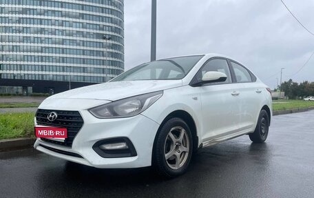 Hyundai Solaris II рестайлинг, 2019 год, 750 000 рублей, 1 фотография