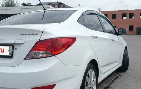 Hyundai Solaris II рестайлинг, 2012 год, 800 000 рублей, 4 фотография