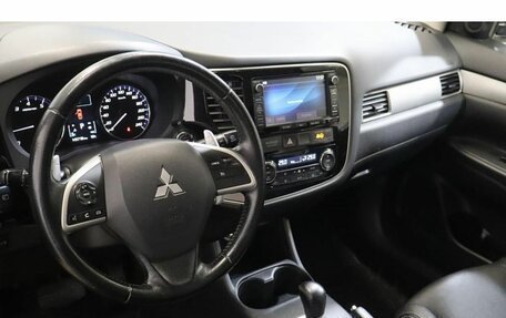 Mitsubishi Outlander III рестайлинг 3, 2012 год, 1 399 000 рублей, 6 фотография