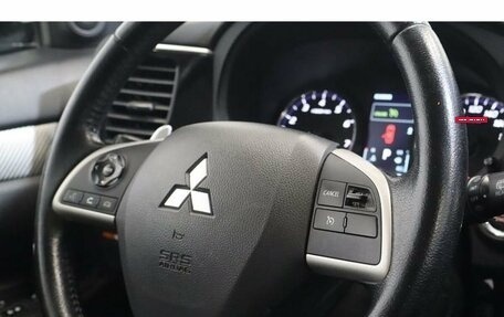 Mitsubishi Outlander III рестайлинг 3, 2012 год, 1 399 000 рублей, 8 фотография