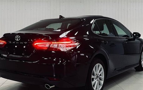 Toyota Camry, 2023 год, 3 300 000 рублей, 2 фотография