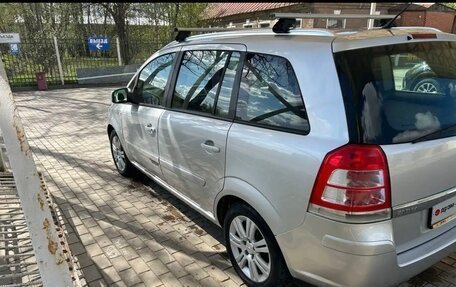 Opel Zafira B, 2013 год, 780 000 рублей, 3 фотография