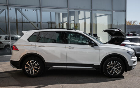 Volkswagen Tiguan II, 2019 год, 2 495 000 рублей, 6 фотография