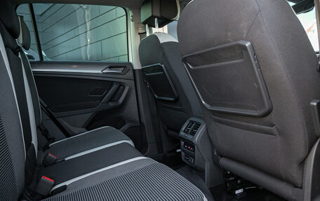 Volkswagen Tiguan II, 2019 год, 2 495 000 рублей, 17 фотография