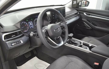 Geely Emgrand, 2023 год, 1 800 000 рублей, 9 фотография