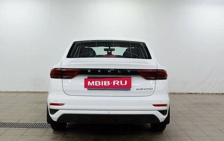 Geely Emgrand, 2023 год, 1 800 000 рублей, 6 фотография