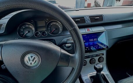 Volkswagen Passat B6, 2005 год, 680 000 рублей, 8 фотография