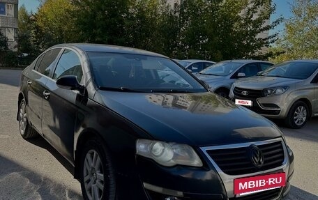 Volkswagen Passat B6, 2005 год, 680 000 рублей, 3 фотография